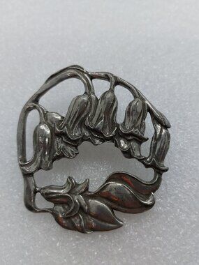 Vintage 1990 Seagull Pewter Canada Brooch / Pin Floral Design